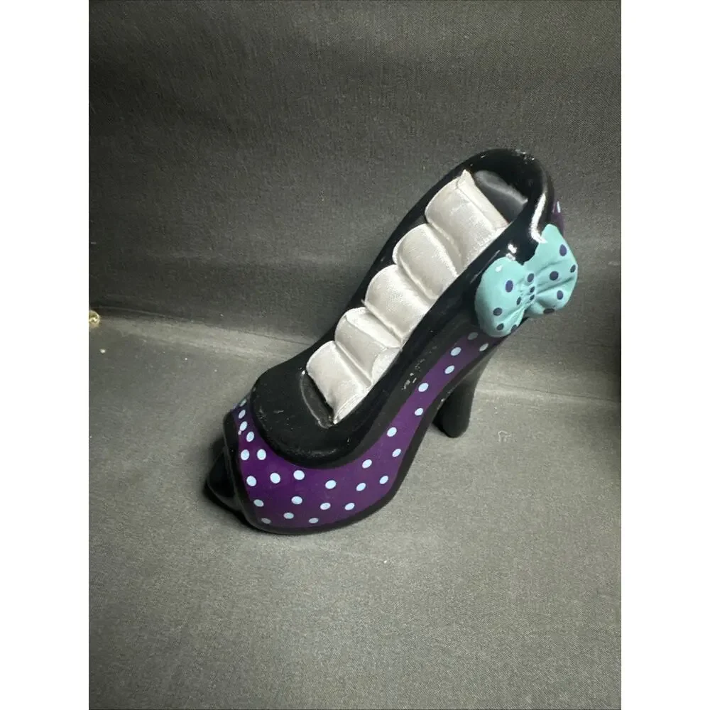 4 Mini High Heel Shoes Jewelry Ring Holder Display